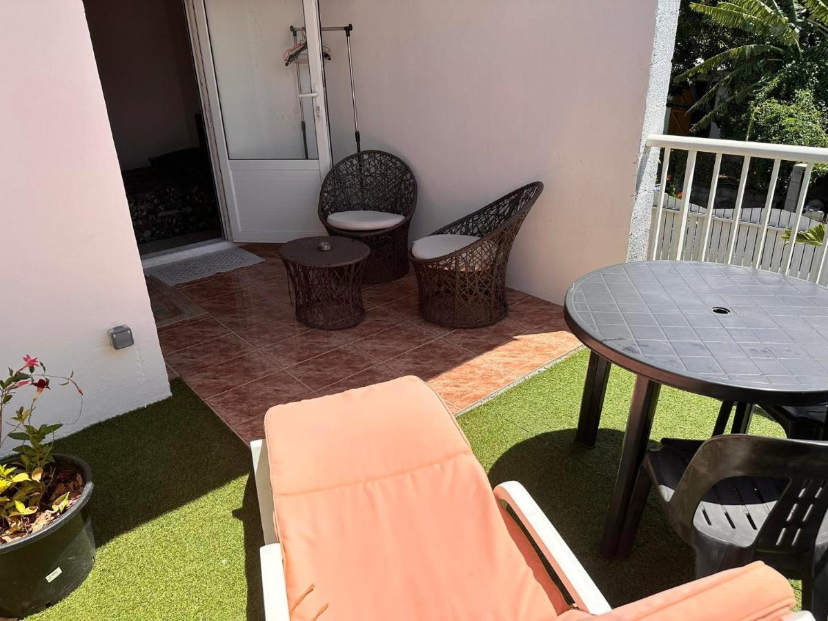 Chez Chouchou Bed & Breakfast Riviere Saint-Louis Exterior photo