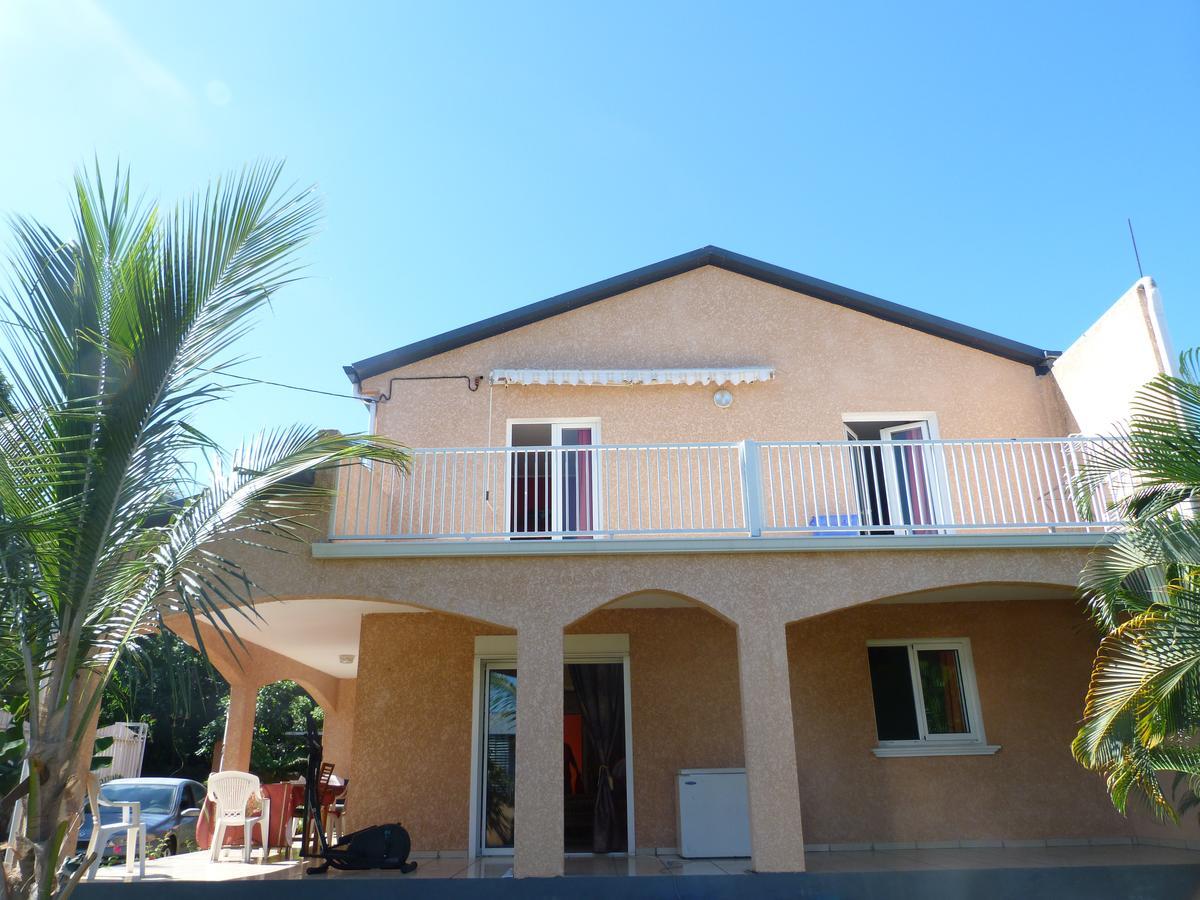 Chez Chouchou Bed & Breakfast Riviere Saint-Louis Exterior photo