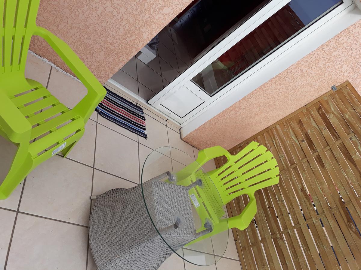 Chez Chouchou Bed & Breakfast Riviere Saint-Louis Exterior photo